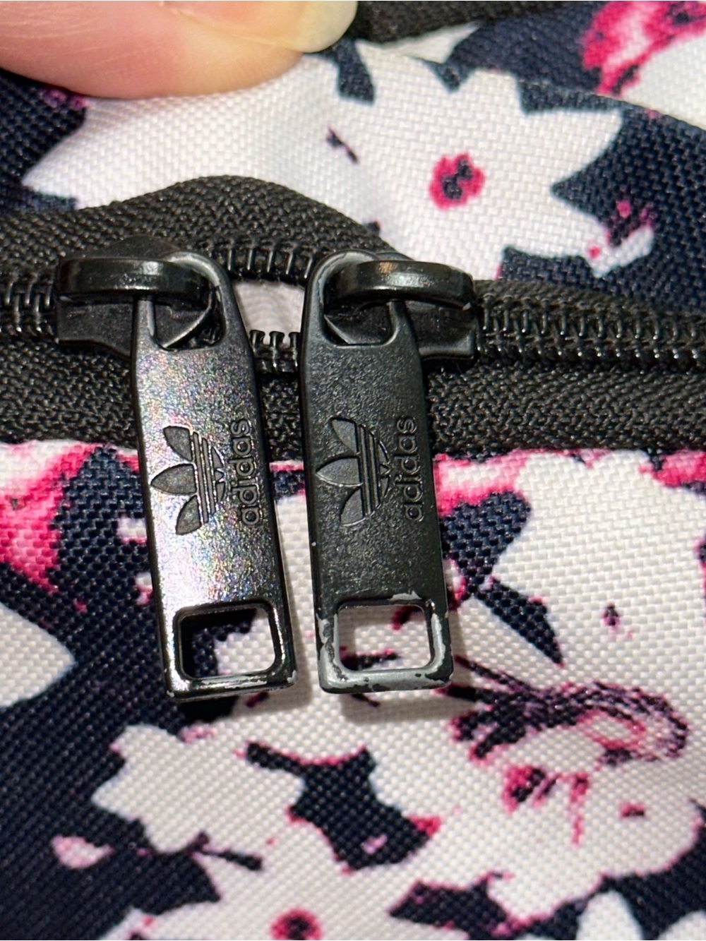 adidas Originals Trefoil Logo 2.0 Pocket Backpack Pink Floral Legend School Bag - Picture 3 of 14